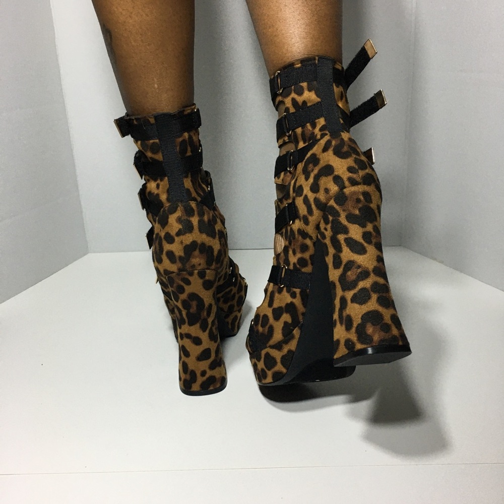 Liliana Leopard Print Strappy Platform Heels - Picture 5 of 6